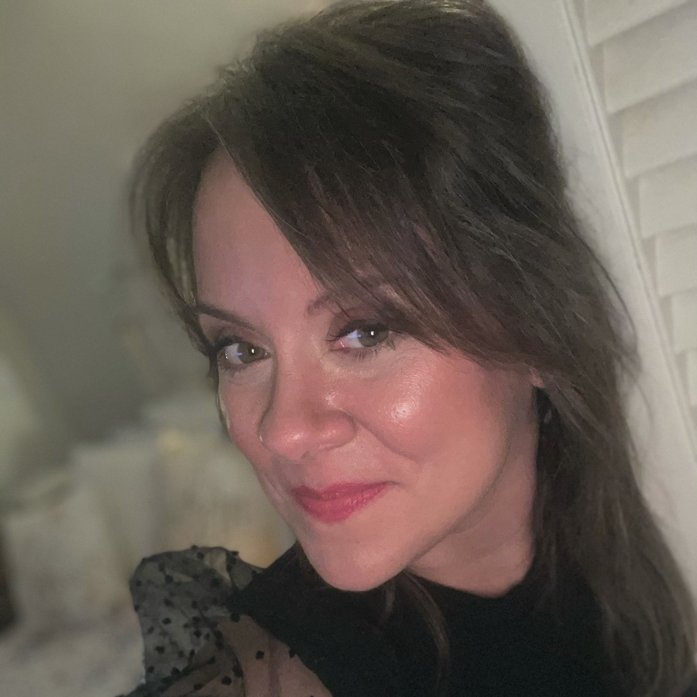Meet your Posher, Bethany elizabeth